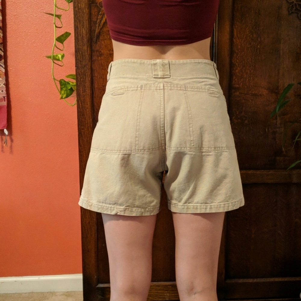 Shorts - Picture 2 of 5